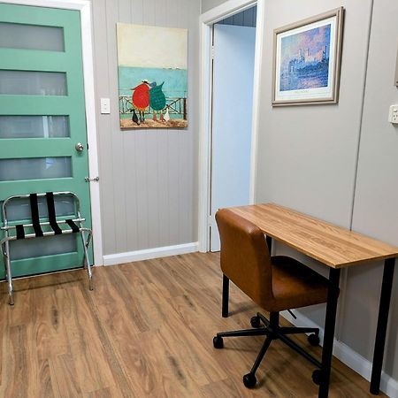 Cute Cottage - 2 Bedrooms - City & Strand Beach Location Townsville Exterior photo
