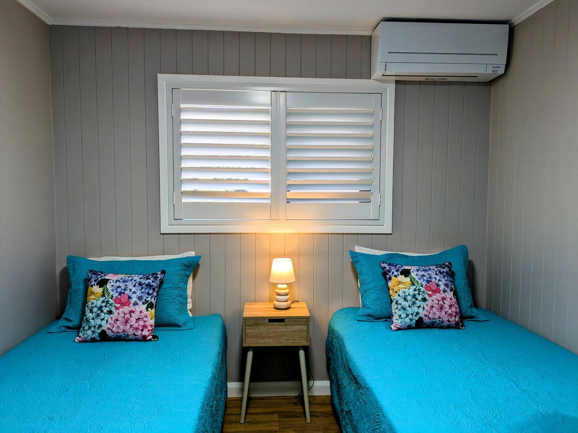 Cute Cottage - 2 Bedrooms - City & Strand Beach Location Townsville Exterior photo